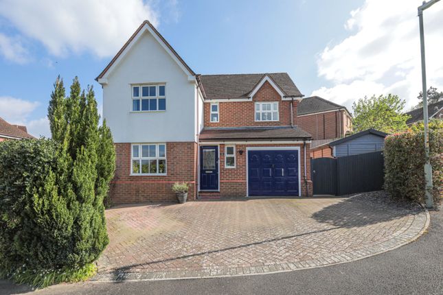 4 bed property, in Jasmine Close, £550,000