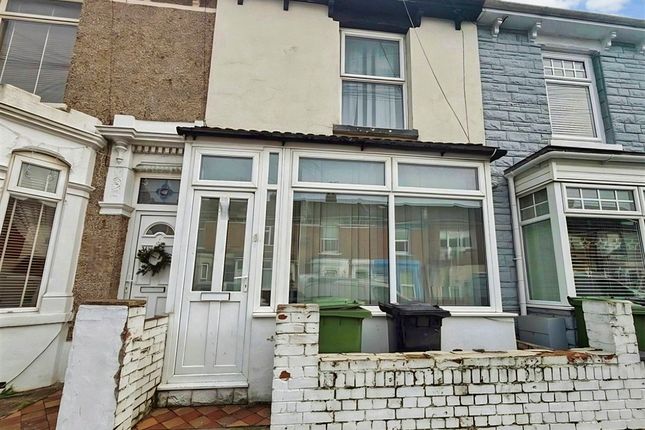 3 bed property, in Dover Road, £235,000
