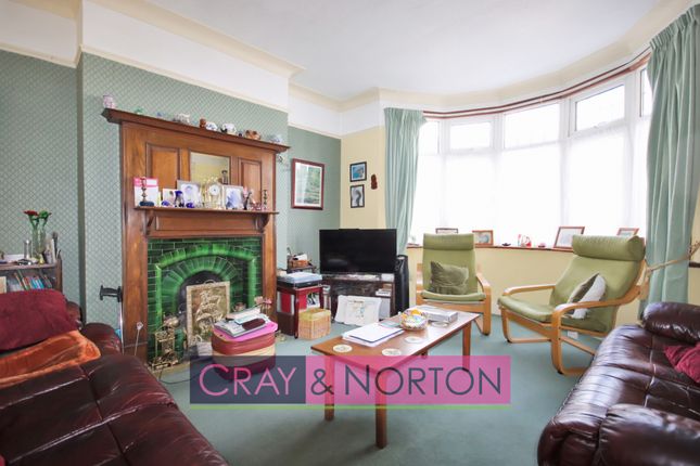 4 bed property, in Ashburton Avenue, £550,000