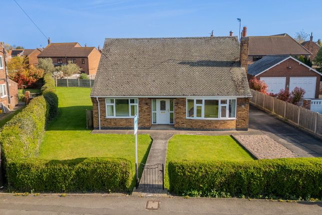 3 bed property, in Station Road, £400,000