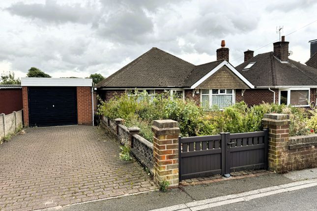 2 bed property, in Carter Lane East, £185,000