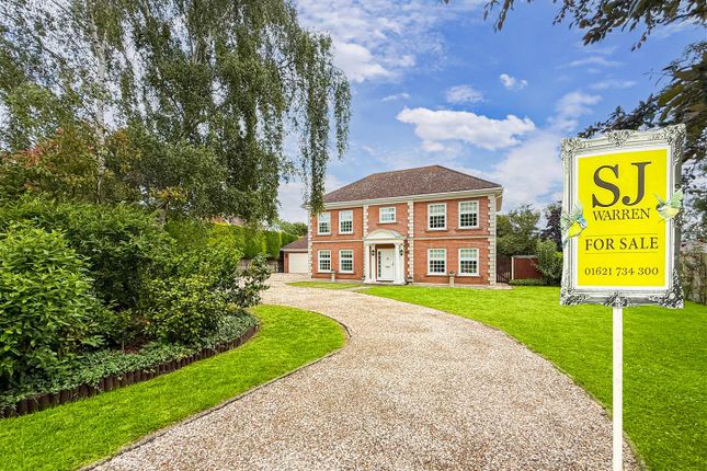5 bed property, in St. Peters Field, £875,000