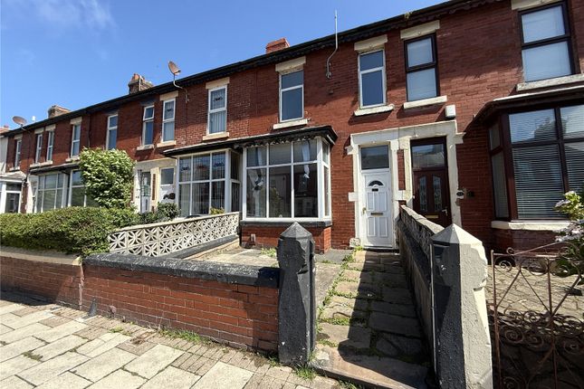 3 bed property, in Victory Road, £65,000