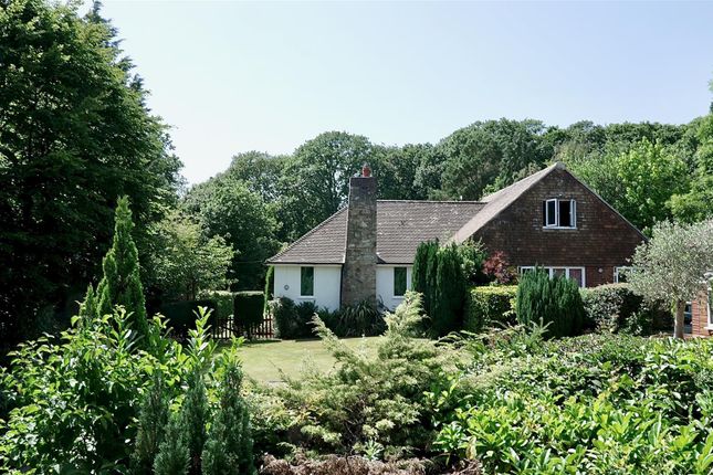 6 bed property, in Old Foreward Lane, £1,100,000