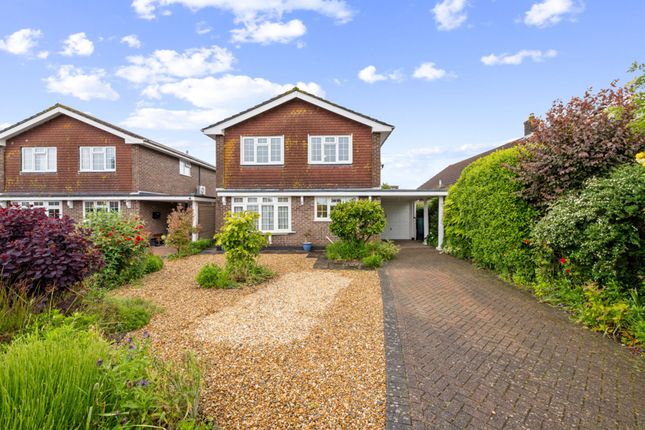 4 bed property, in Newport Drive, £600,000