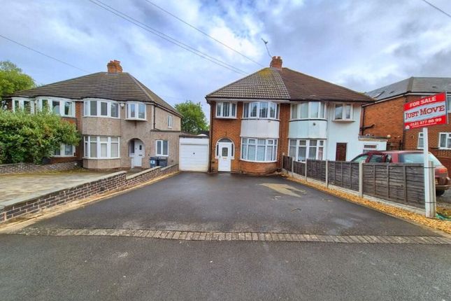 3 bed property, in 306 Court Oak Road, £200,000