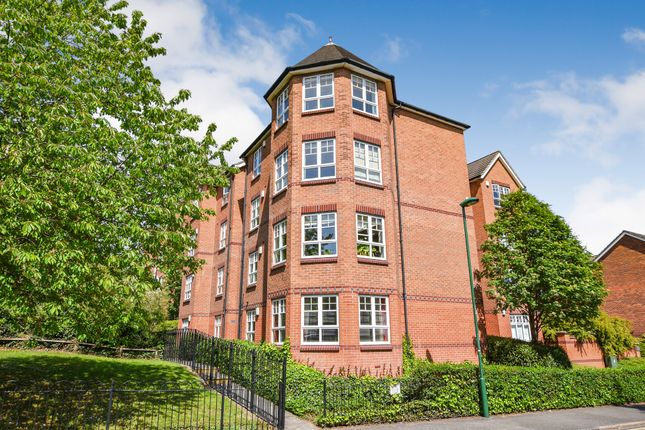2 bed property, in Raleigh Street, £140,000