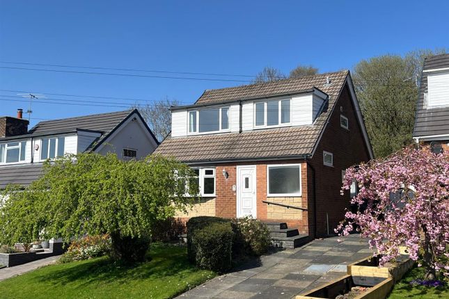 3 bed property, in Bardsley Gate Avenue, £375,000