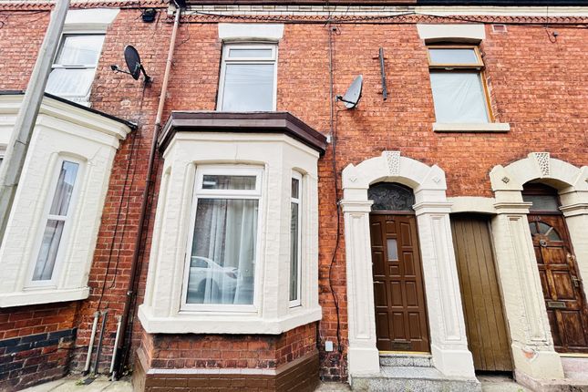 2 bed property, in Plungington Road, £150,000