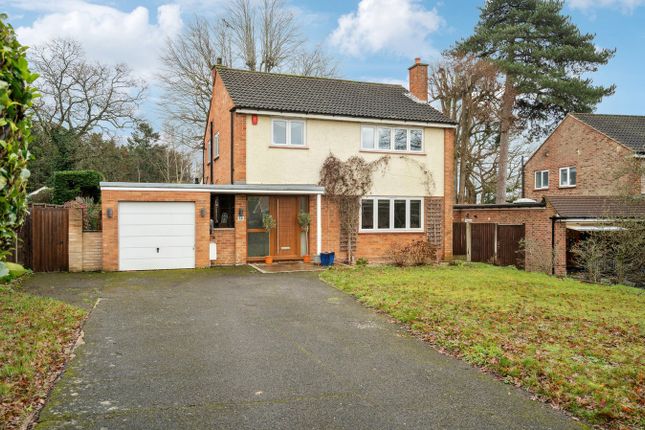 4 bed property, in Long Close, £975,000