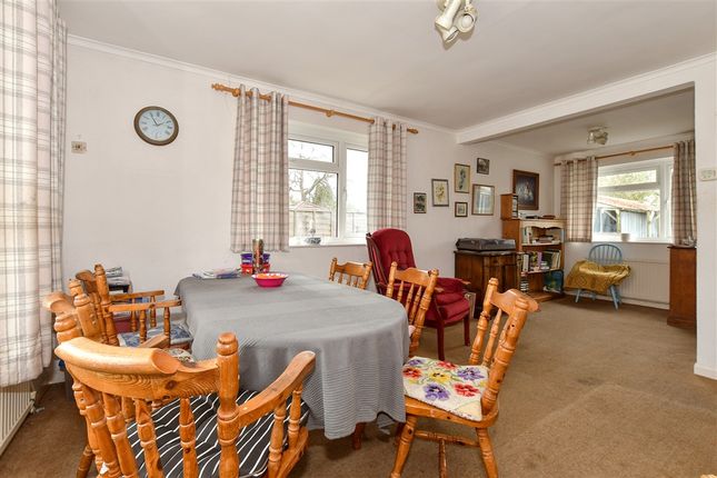 3 bed property, in London Road, £400,000