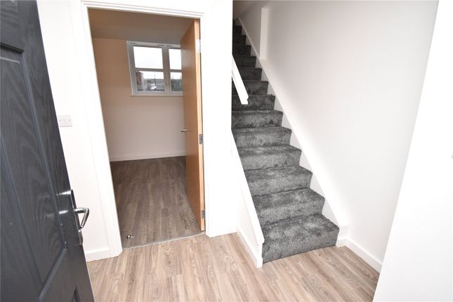 2 bed property, in Wallgate, £70,000