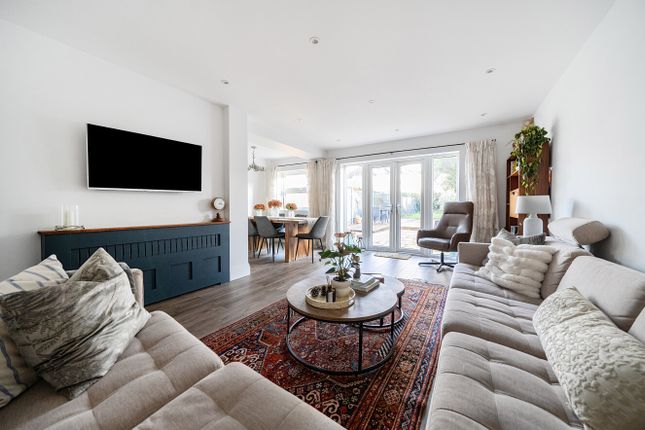 4 bed property, in Bloomfield Road, £650,000