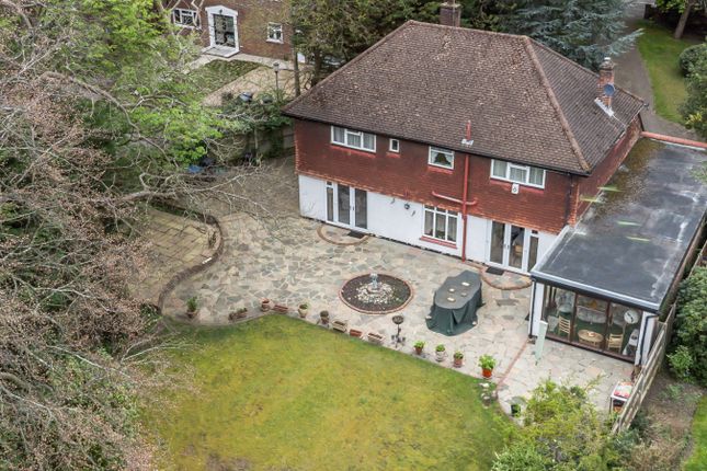 3 bed property, in Kingston Hill, £1,850,000