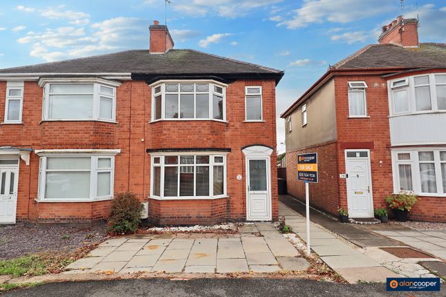 3 bed property, in Beaumont Road, £190,000