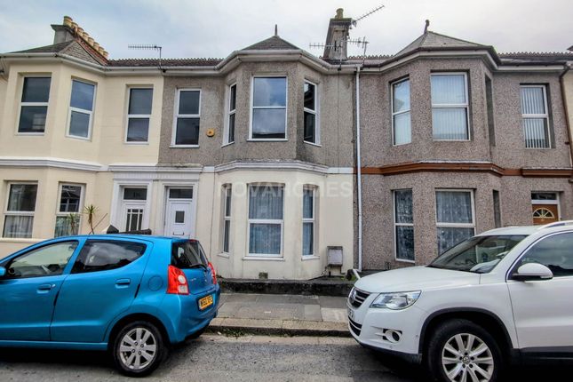 2 bed property, in Cotehele Avenue, £136,950