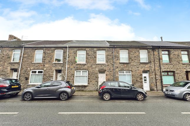 3 bed property, in Robert Street, £110,000