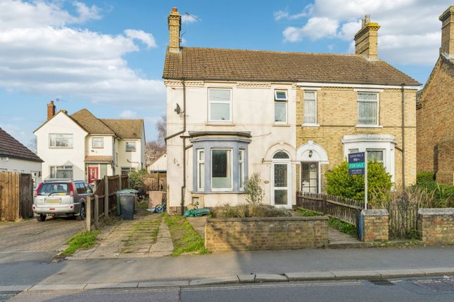 3 bed property, in High Street, £400,000