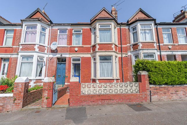 3 bed property, in Gladstone Road, £250,000