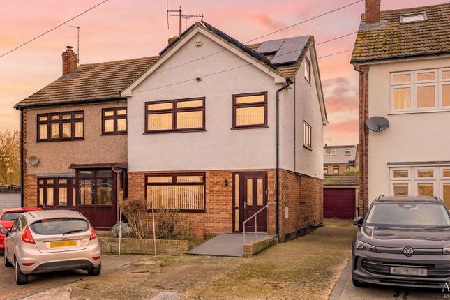 3 bed property, in Stephens Crescent, £400,000