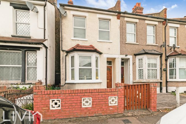 3 bed property, in Mill Lane, £365,000