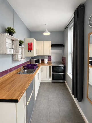 Studio, in Market Street, £54,950