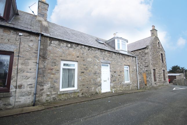 2 bed property, in Chapel Lane, £110,000