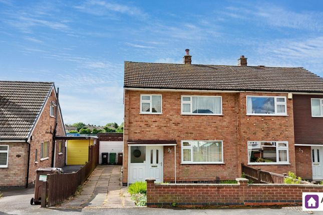 4 bed property, in Allington Drive, £270,000
