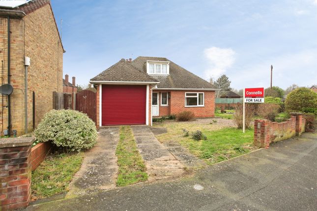 2 bed property, in Richmond Avenue, £220,000