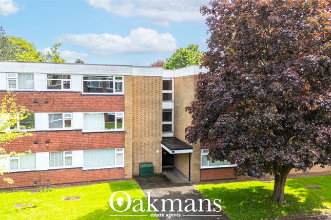 1 bed property, in Savoy Close, £110,000