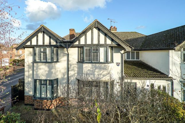 4 bed property, in Beechwood Avenue, £1,000,000