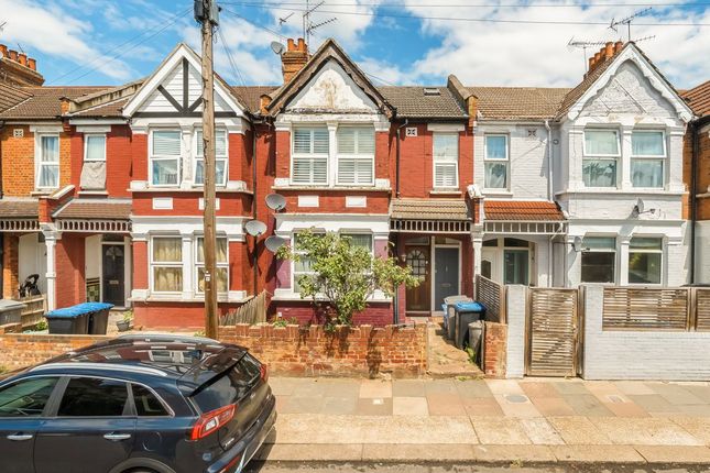 3 bed property, in Drayton Road, £525,000