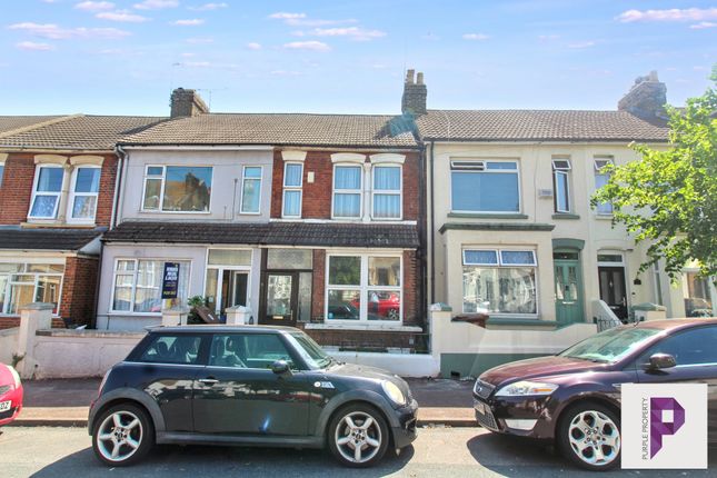 3 bed property, in College Avenue, £280,000