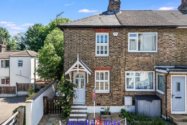 2 bed property, in St. Peters Road, £350,000