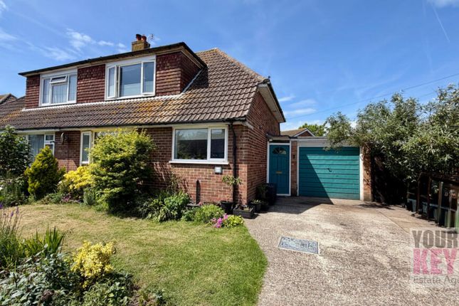 2 bed property, in Firs Close, £333,000