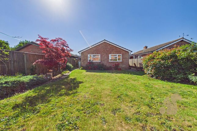 3 bed property, in Mayfield Way, £260,000