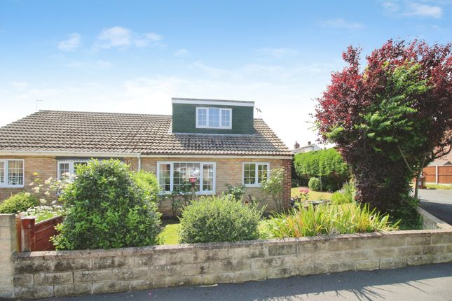 2 bed property, in Park Gardens, £230,000