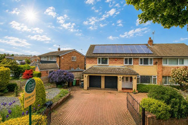 4 bed property, in Towngate, £385,000