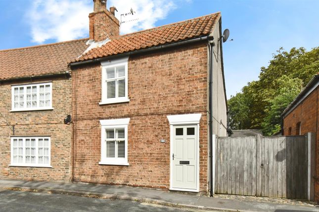 2 bed property, in Baxtergate, £217,500