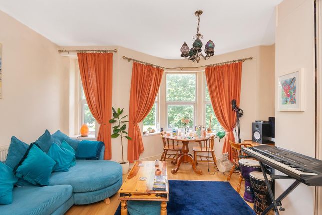 3 bed property, in Fox Road, £310,000