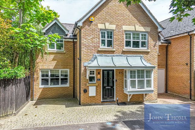 3 bed property, in Hazel Lane, £795,000