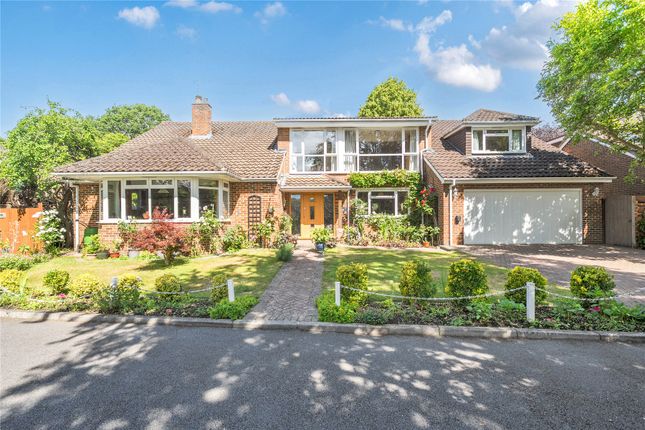 5 bed property, in Horsell, £1,100,000