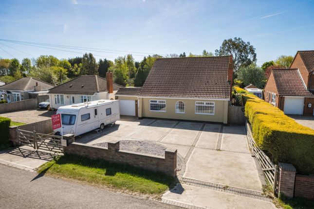 4 bed property, in Sea Lane North Cotes, £325,000