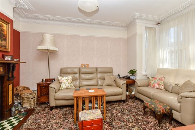 3 bed property, in St. George's Road, £270,000
