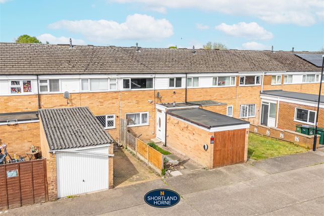 3 bed property, in Campion Close, £199,950