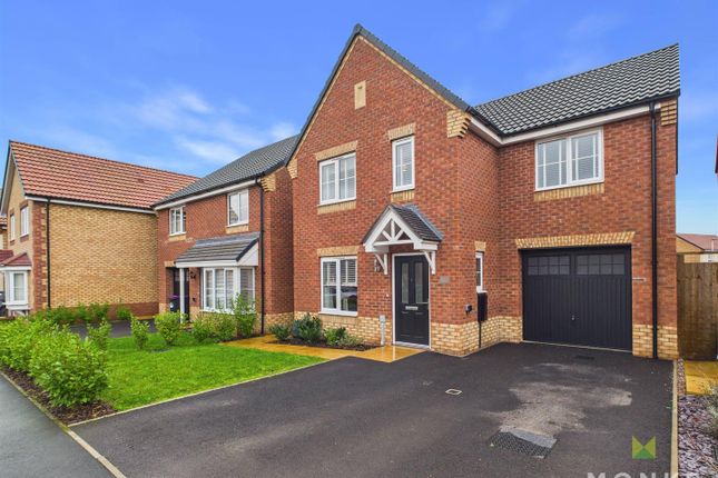 4 bed property, in Holland Drive, £375,000