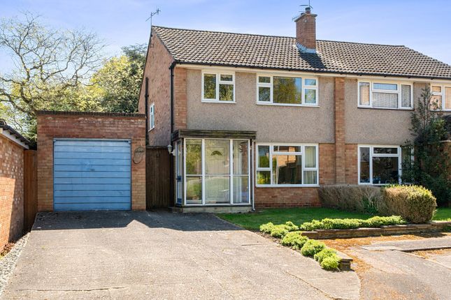 3 bed property, in Plane Walk, £425,000
