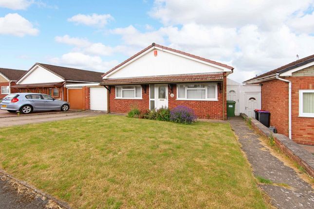 3 bed property, in St. Michaels Drive, £285,000