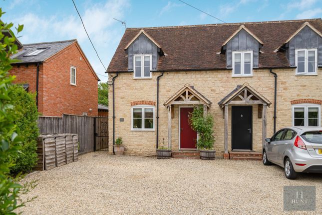 3 bed property, in Tiddington, £550,000