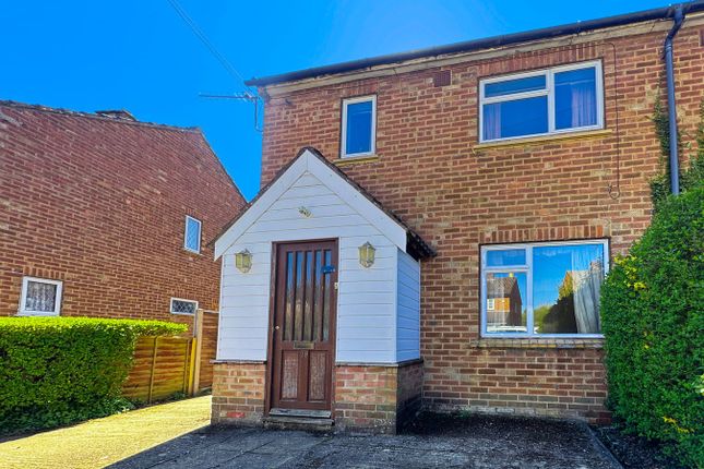 2 bed property, in Layters Close, £455,000